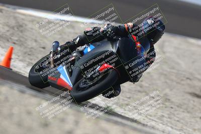 media/Nov-01-2025-TrackDaz (Sat) [[2b4d5192bc]]/B Group/1220pm (Turn 2 Outside)/